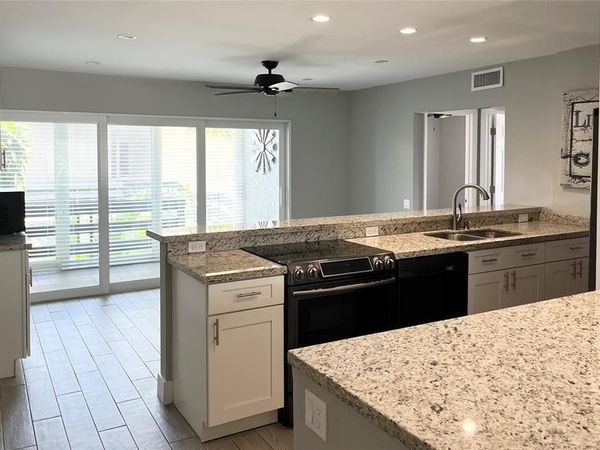 5328 NE 6th Avenue, Unit 13H, Fort Lauderdale, FL 33334