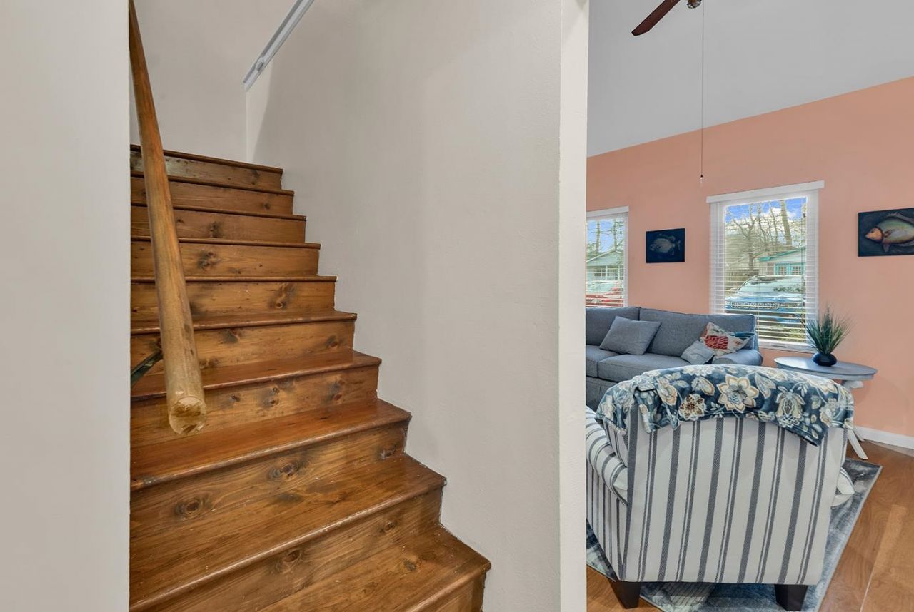 724 Juniper Dr. Photo 17