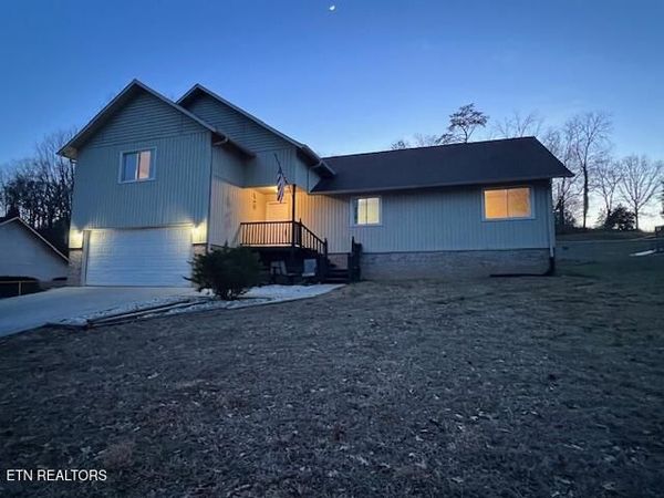 124 Mohawk Tr, LaFollette, TN 37766