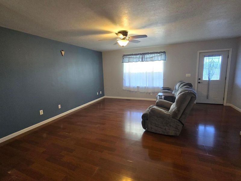 716 Deer Creek Road, Williamsport, OH 43164 Photo 4