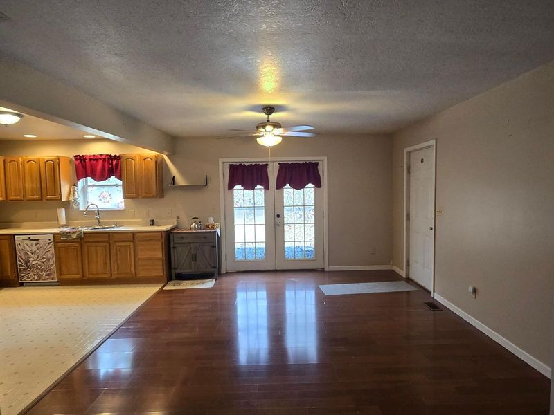 716 Deer Creek Road, Williamsport, OH 43164 Photo 6