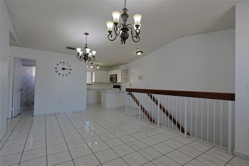 3250 W 70th Street, Unit 202, Hialeah, FL 33018 Photo