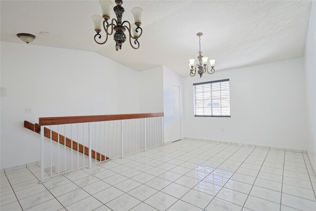 3250 W 70th Street, Unit 202, Hialeah, FL 33018 Photo