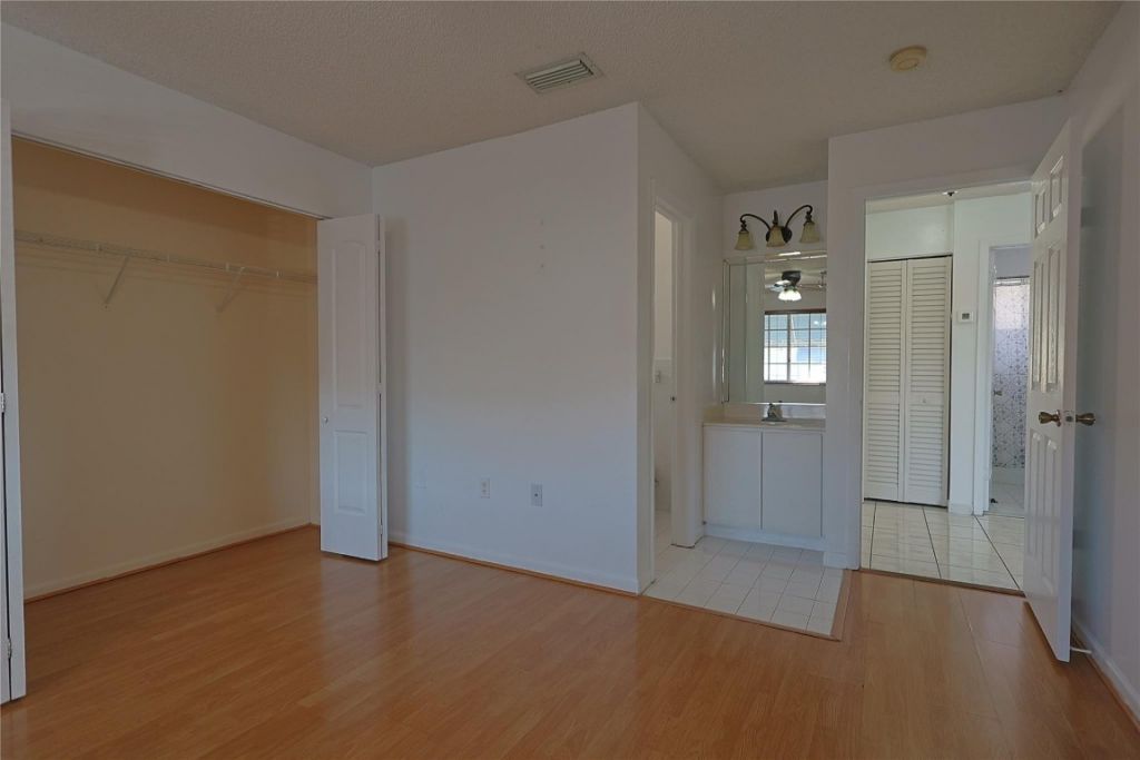 3250 W 70th Street, Unit 202, Hialeah, FL 33018 Photo