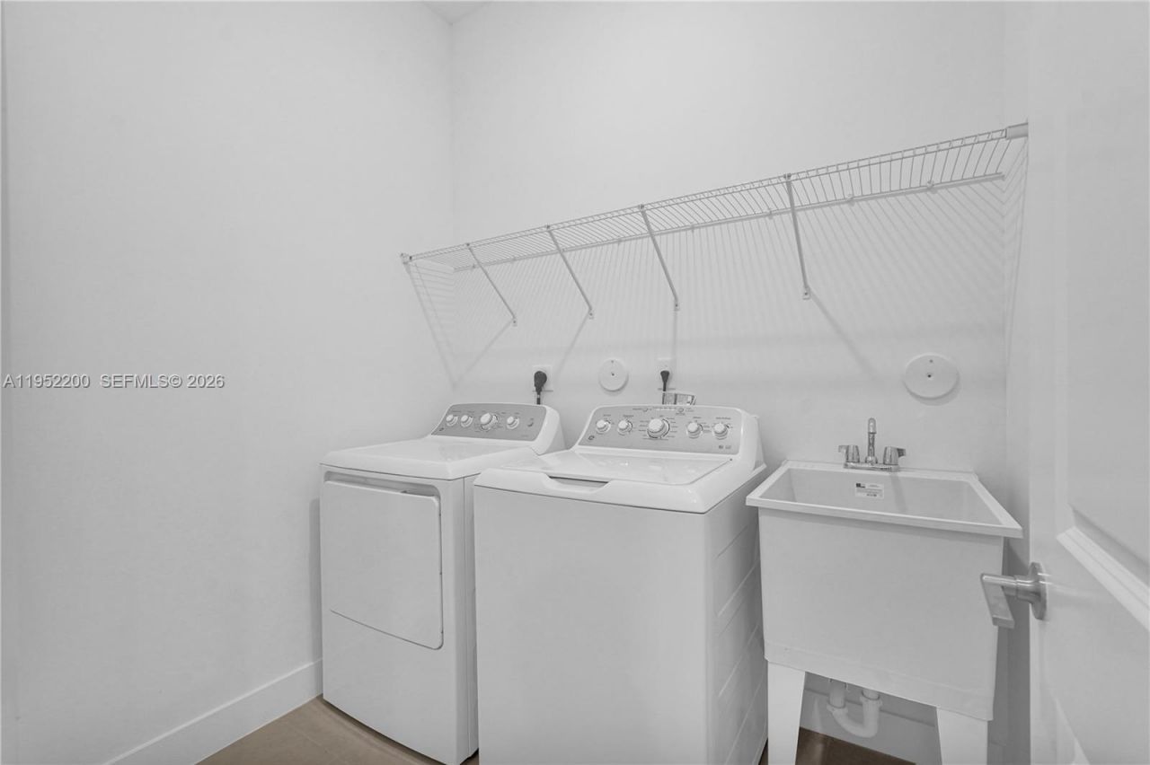 4422 SW 122nd Way, Davie, FL 33330 Photo