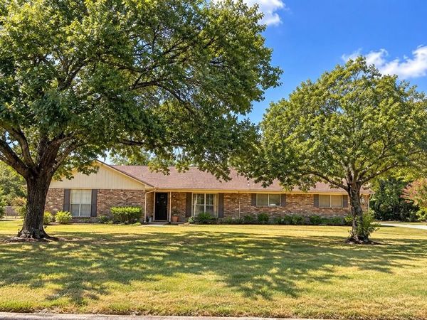 5703 Pecan Grove Drive, Sachse, TX 75048