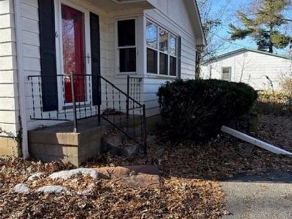 6 Saint Clair Lake Drive, Swansea, IL 62226