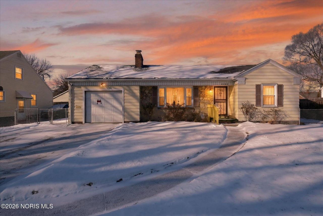 3333 Beaumont Drive, Toledo, OH 43608 Main Photo