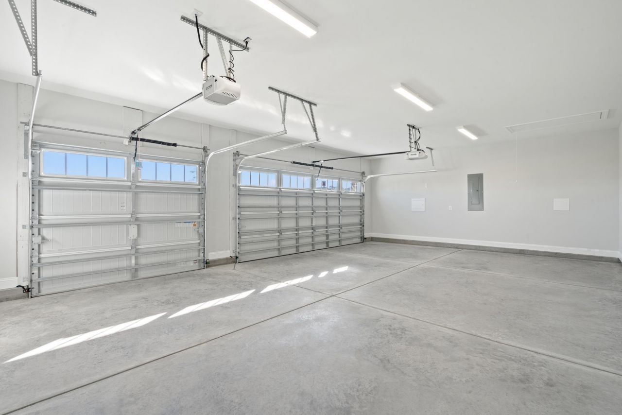 1100 Ridgewood Dr. Photo 4