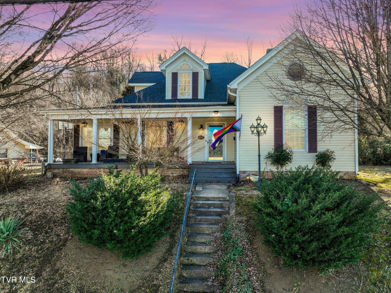 630 East Maple Street, Johnson City, TN 37601 Main Photo