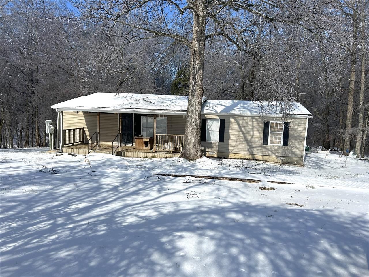 632 C W Jones Road, Scottsville, KY 42164 Main Photo