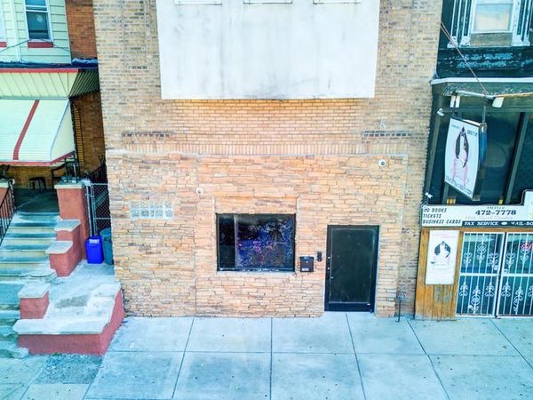 709 S 52ND STREET, PHILADELPHIA, PA 19143