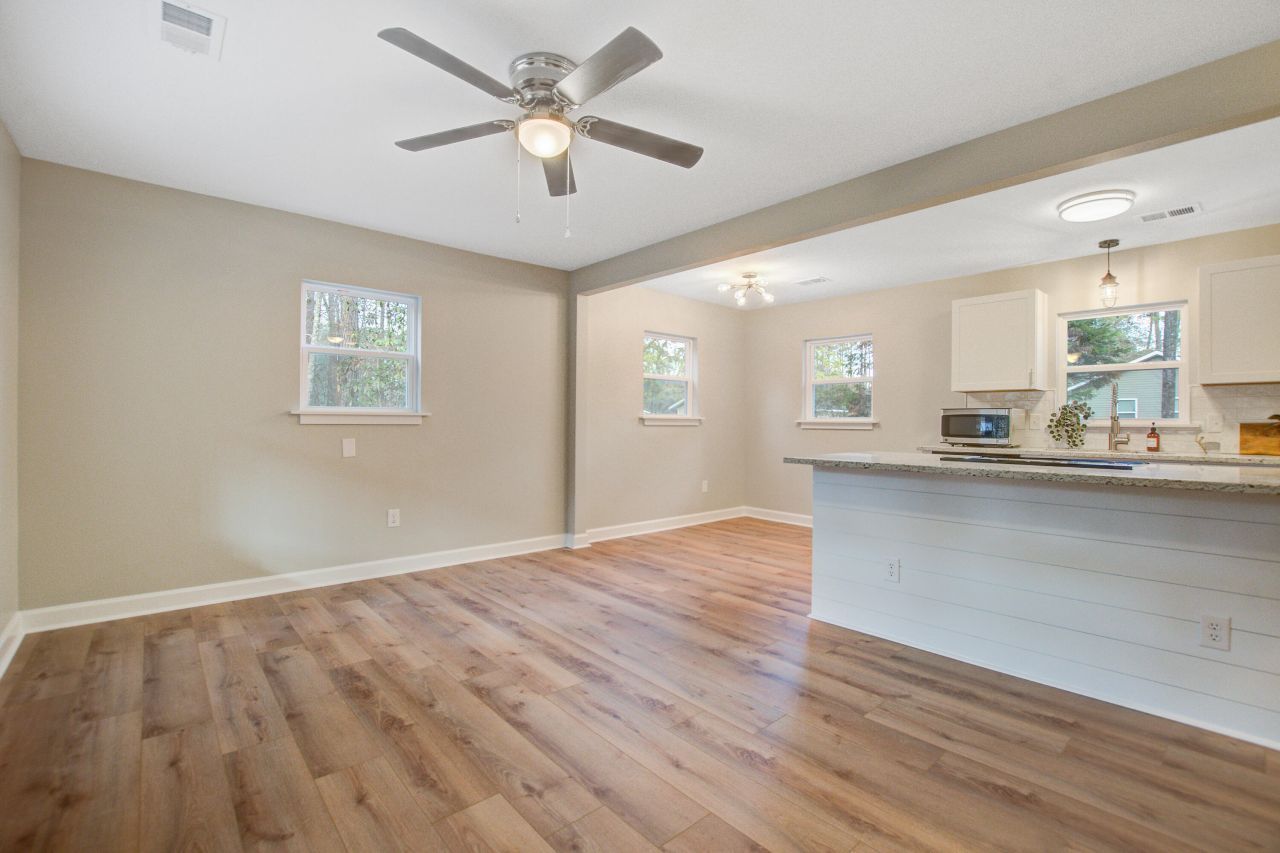 6144 Smith Road Photo 12