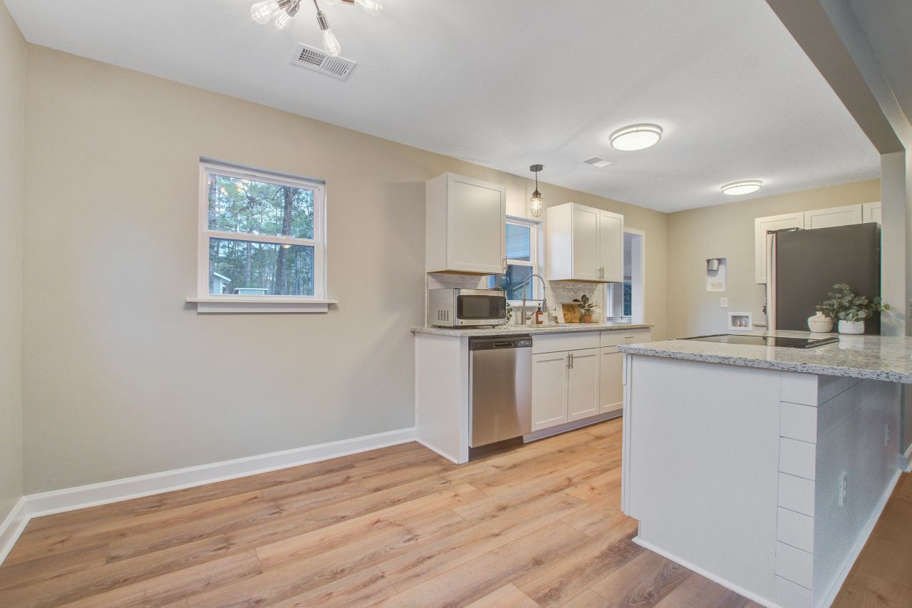 6144 Smith Road Photo 14