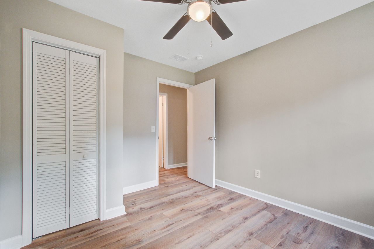 6144 Smith Road Photo 20