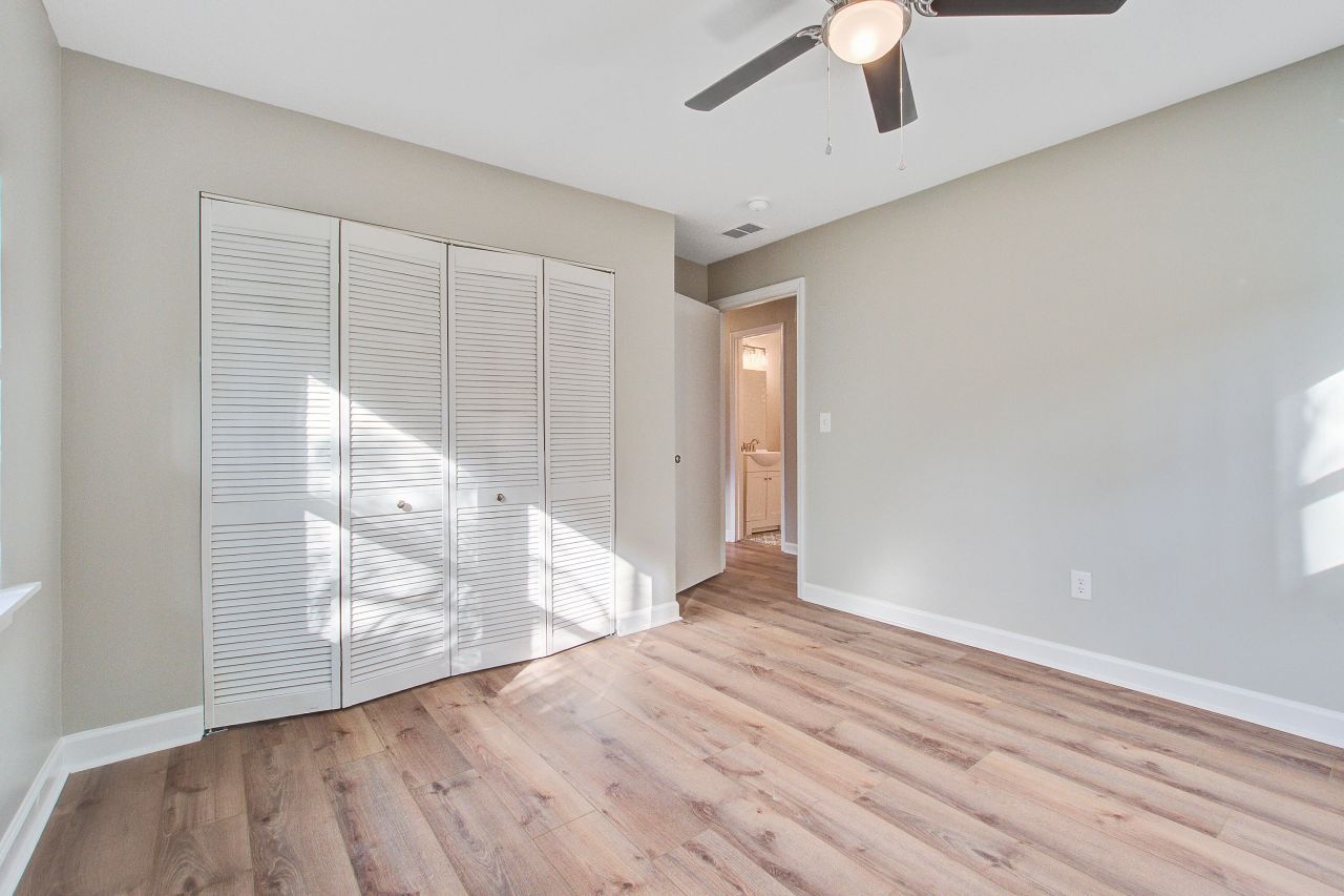 6144 Smith Road Photo 22