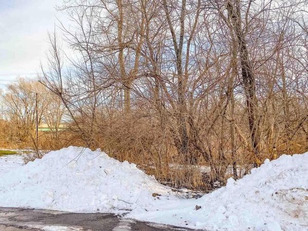 53468 Old Woodbridge Court, South Bend, IN 46637