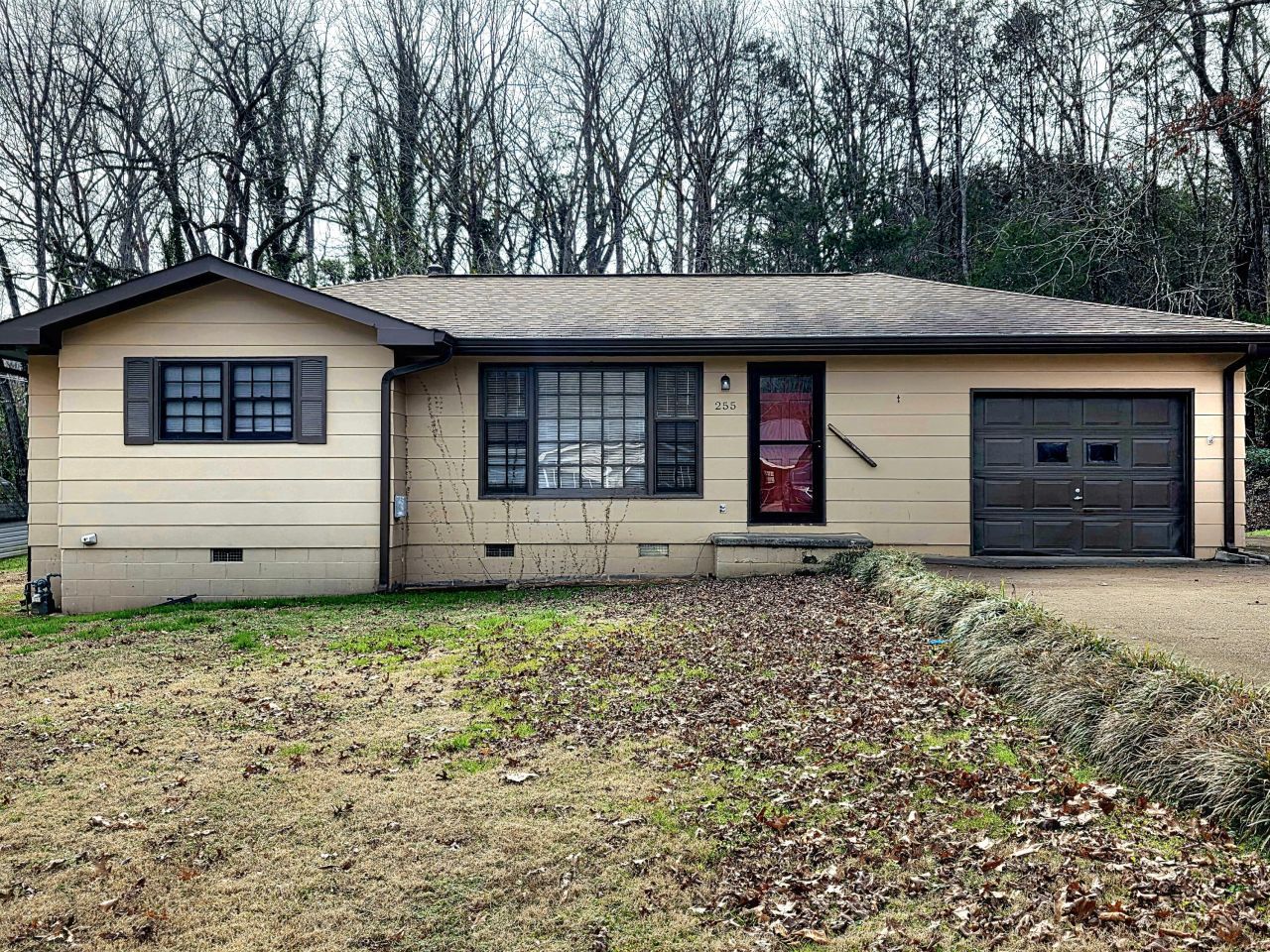 255 Canary Avenue, Trenton, GA 30752 Main Photo