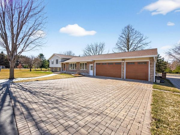 1477 Laurel Court SE, Rochester, MN 55904