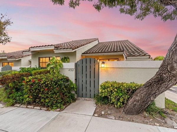 492 Hardwood Place, Boca Raton, FL 33431