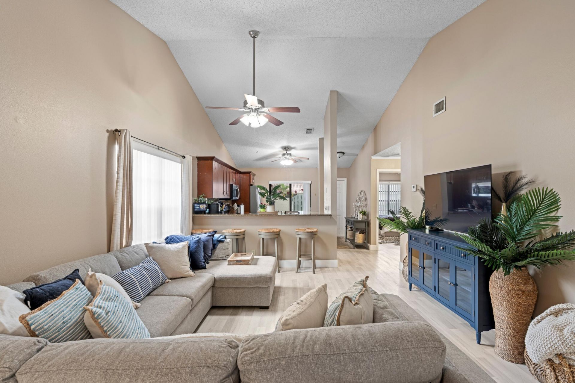 492 Hardwood Place, Boca Raton, FL 33431 Photo