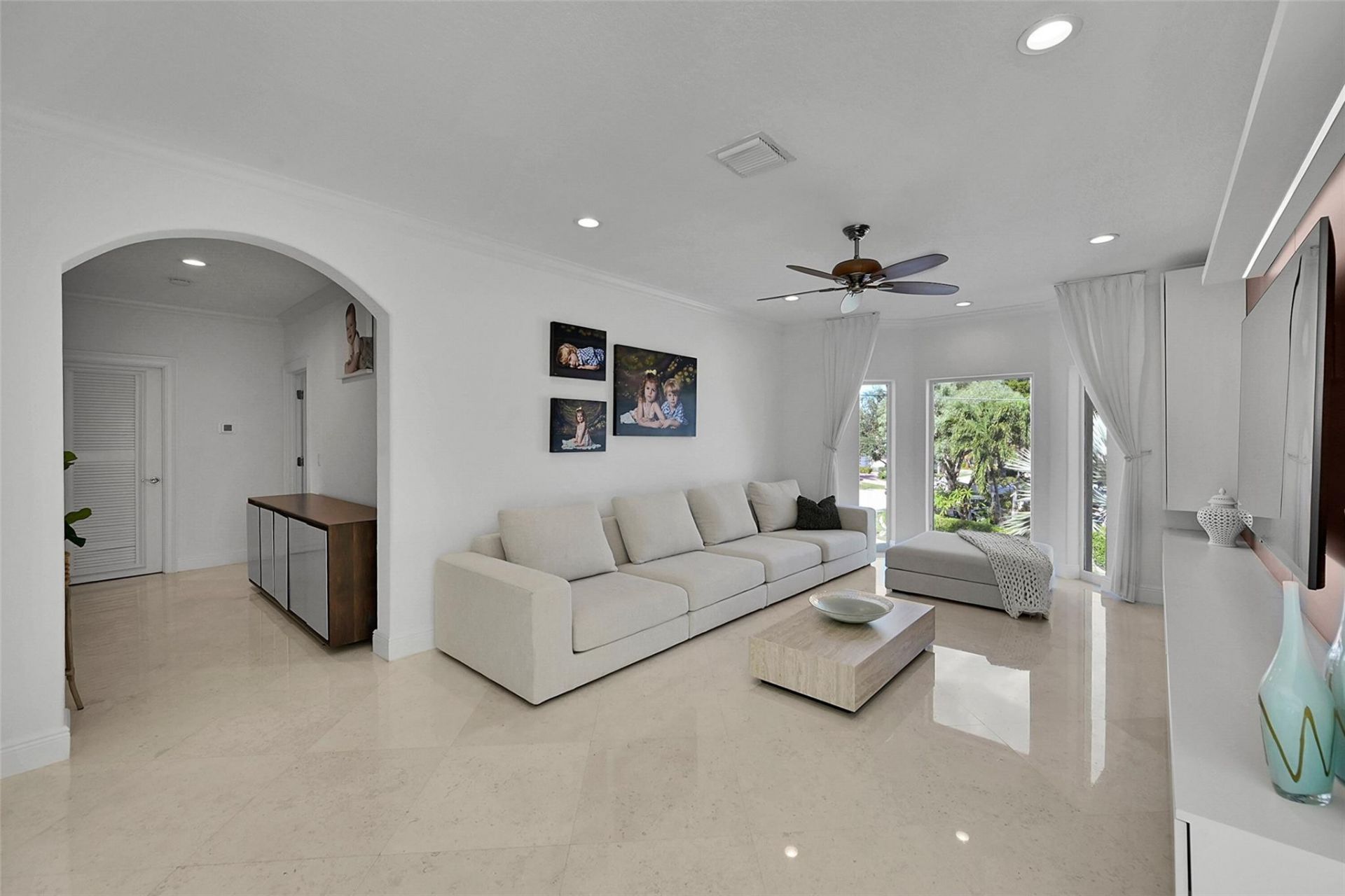 35 Fort Royal Island, Fort Lauderdale, FL 33308 Photo