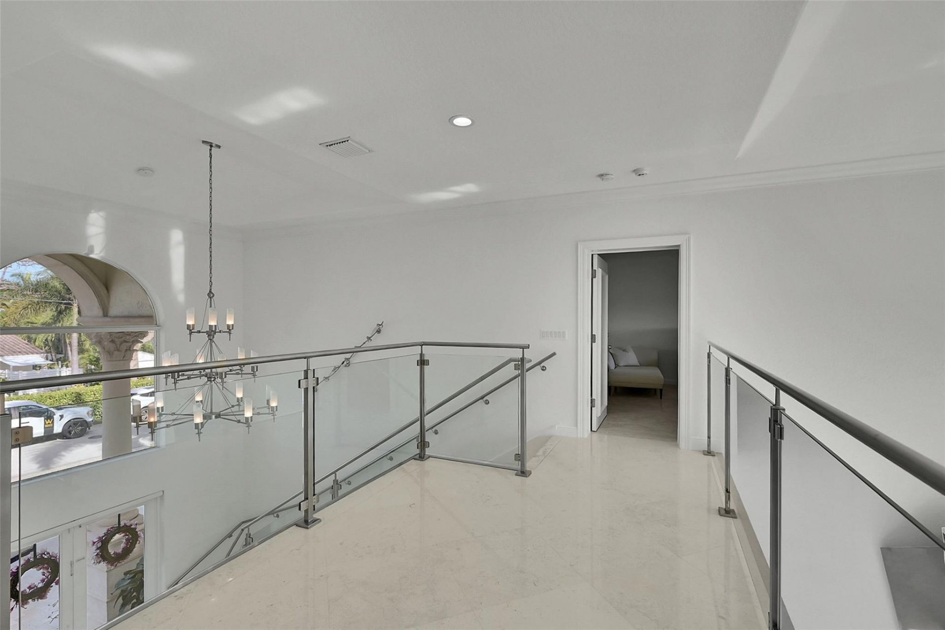 35 Fort Royal Island, Fort Lauderdale, FL 33308 Photo