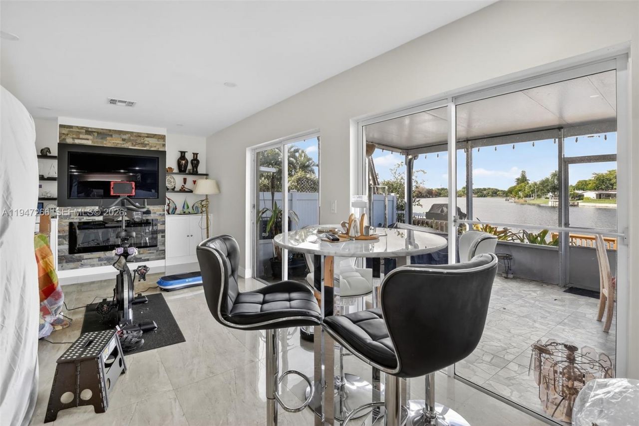 12017 NW 13th St, Pembroke Pines, FL 33026 Photo