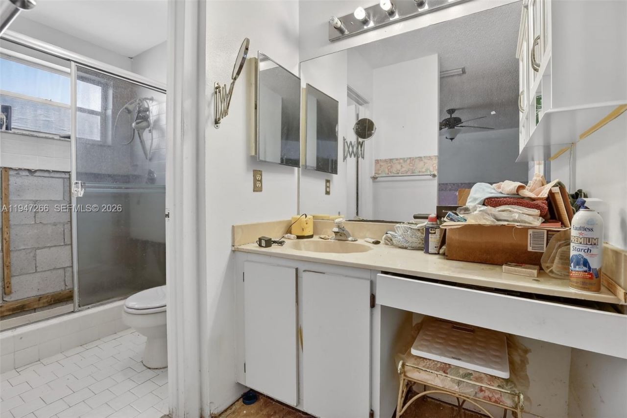 12017 NW 13th St, Pembroke Pines, FL 33026 Photo