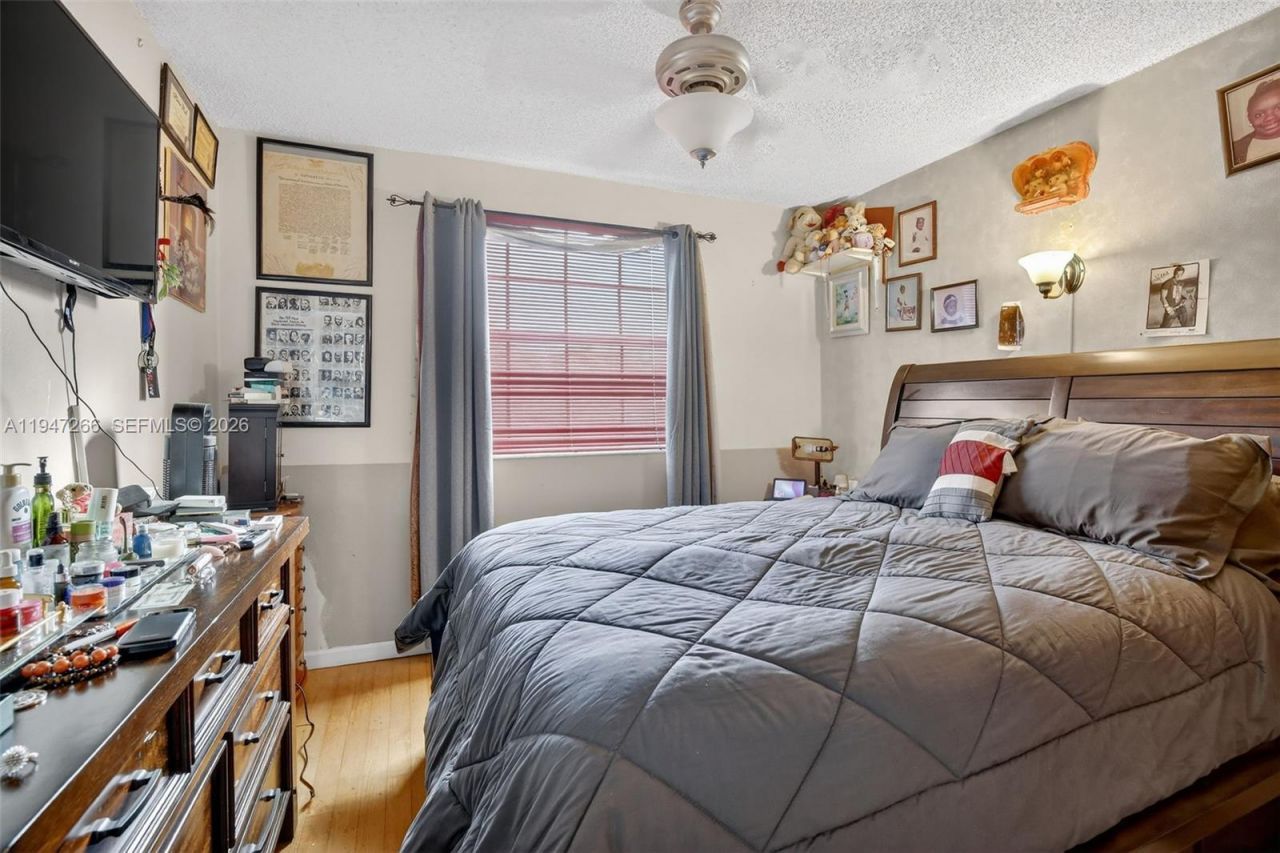 12017 NW 13th St, Pembroke Pines, FL 33026 Photo