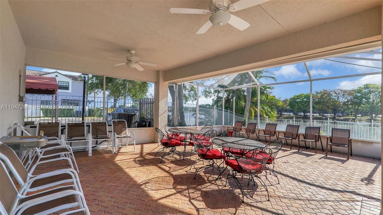 12017 NW 13th St, Pembroke Pines, FL 33026 Photo