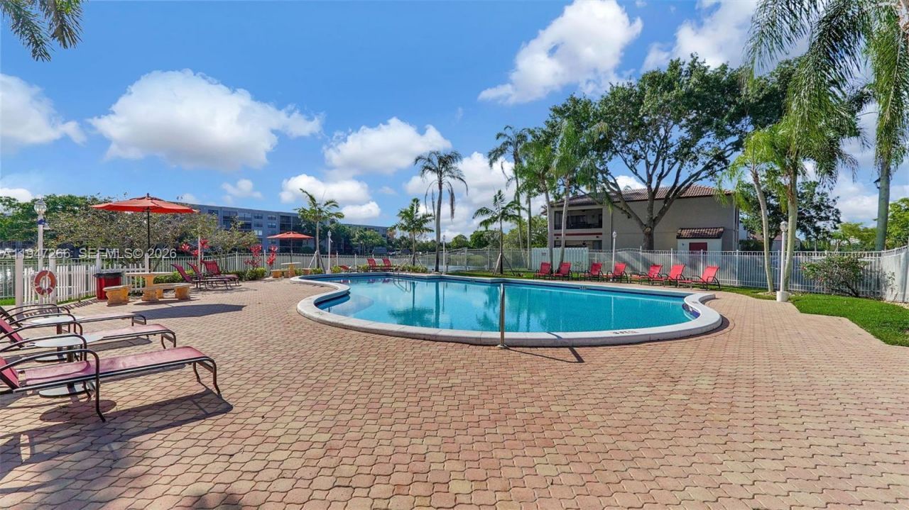 12017 NW 13th St, Pembroke Pines, FL 33026 Photo