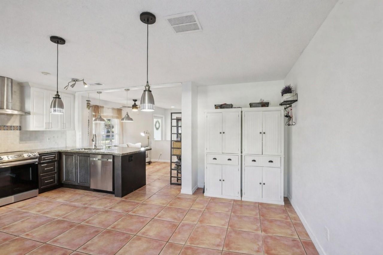 972 Azure Lane, Weston, FL 33326 Photo