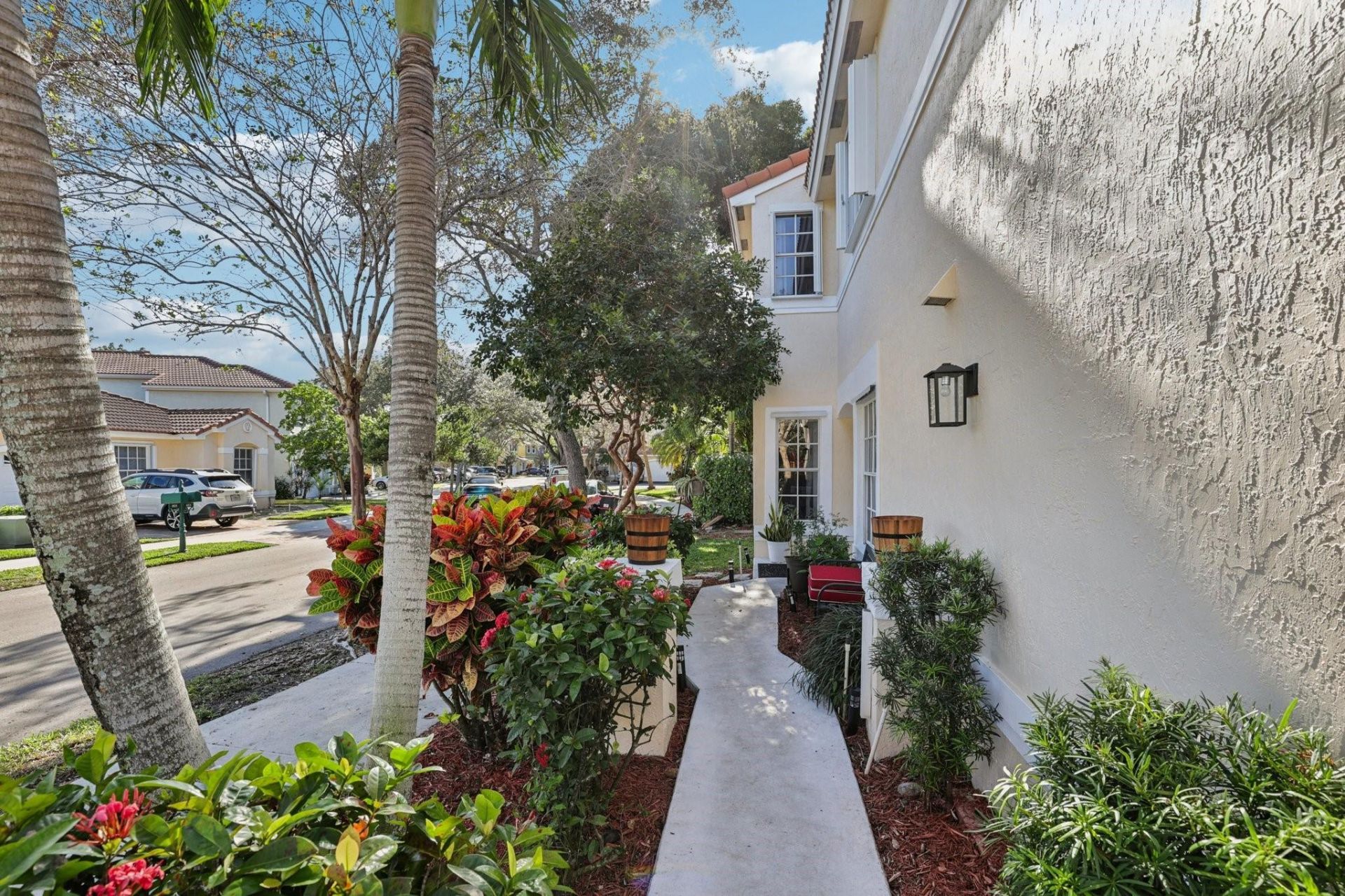 972 Azure Lane, Weston, FL 33326 Photo