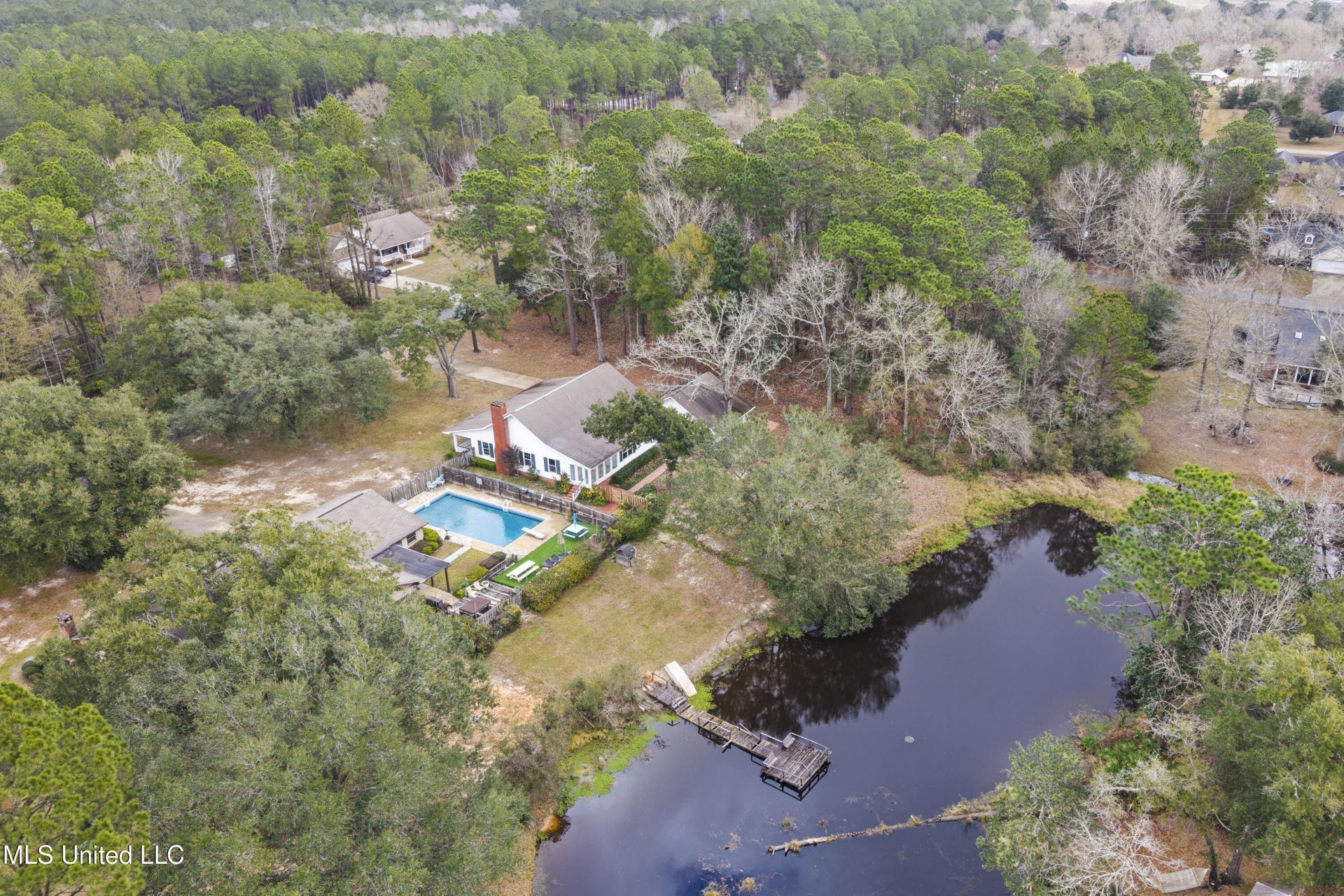 1921 Kingslea Drive, Gautier, MS 39553 Main Photo