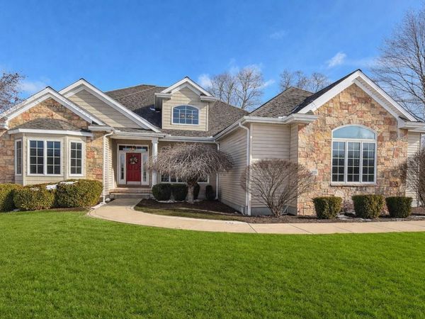 1963 Pheasant Ridge Drive, Warsaw, IN 46580