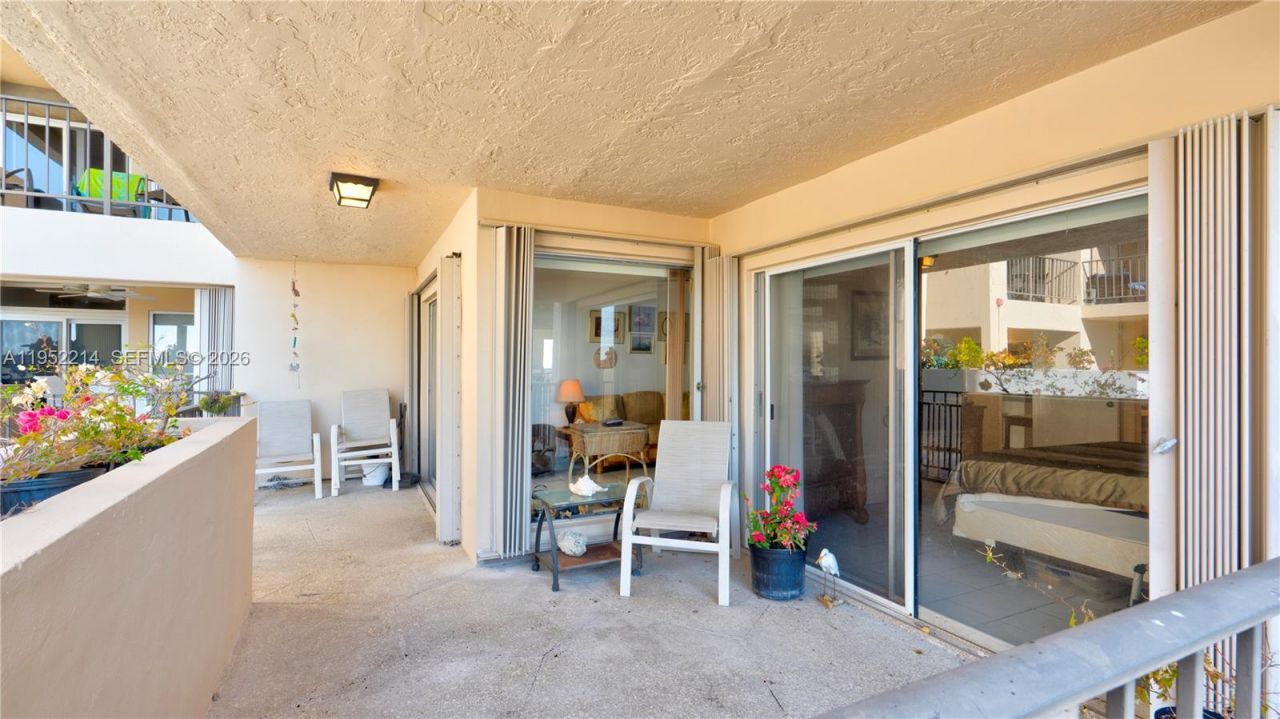 79901 Overseas Higway, Unit 204, Islamorada, FL 33036 Photo