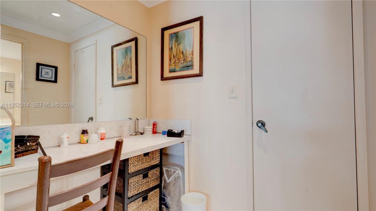 79901 Overseas Higway, Unit 204, Islamorada, FL 33036 Photo