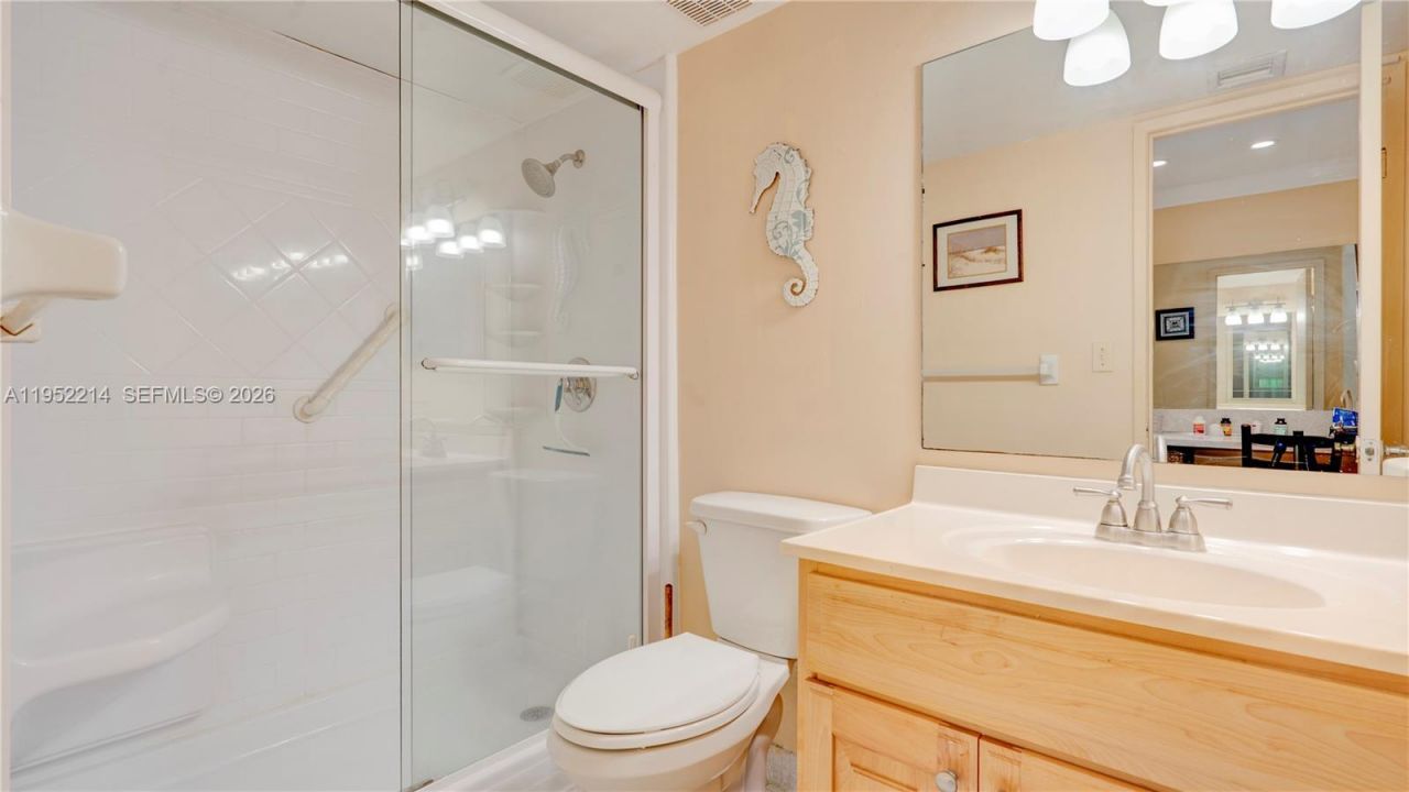 79901 Overseas Higway, Unit 204, Islamorada, FL 33036 Photo