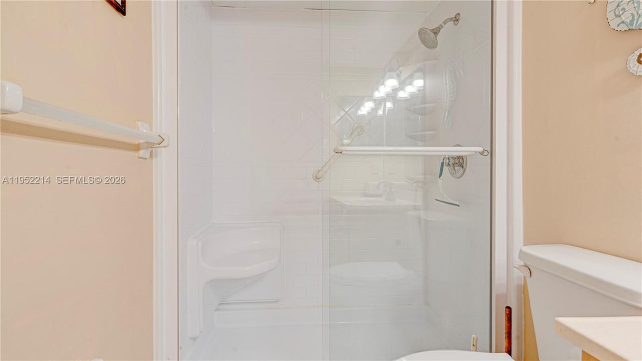 79901 Overseas Higway, Unit 204, Islamorada, FL 33036 Photo