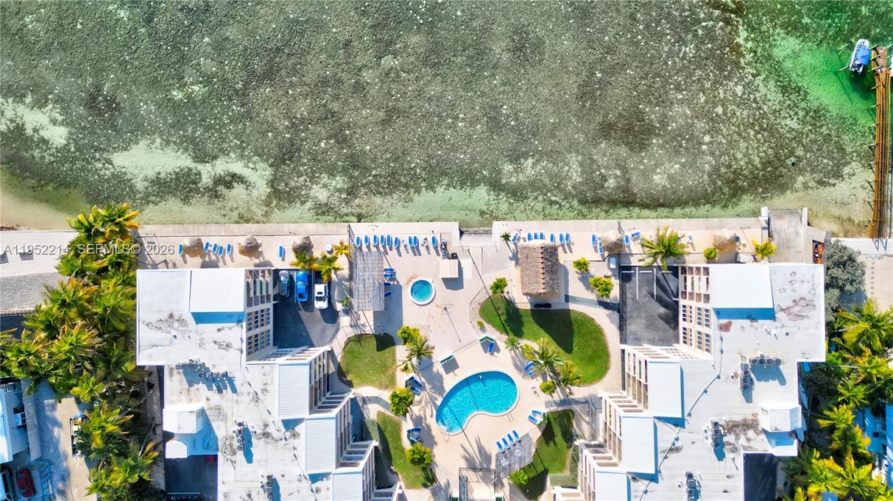 79901 Overseas Higway, Unit 204, Islamorada, FL 33036 Photo