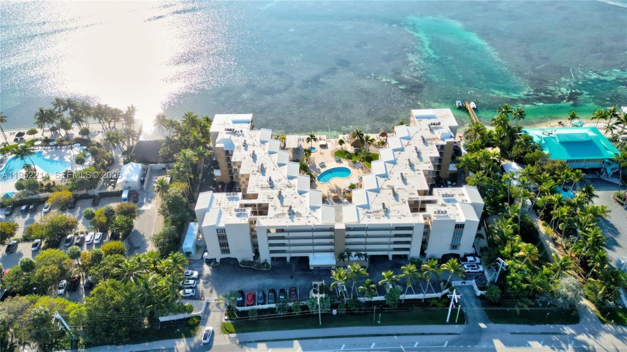 79901 Overseas Higway, Unit 204, Islamorada, FL 33036 Photo