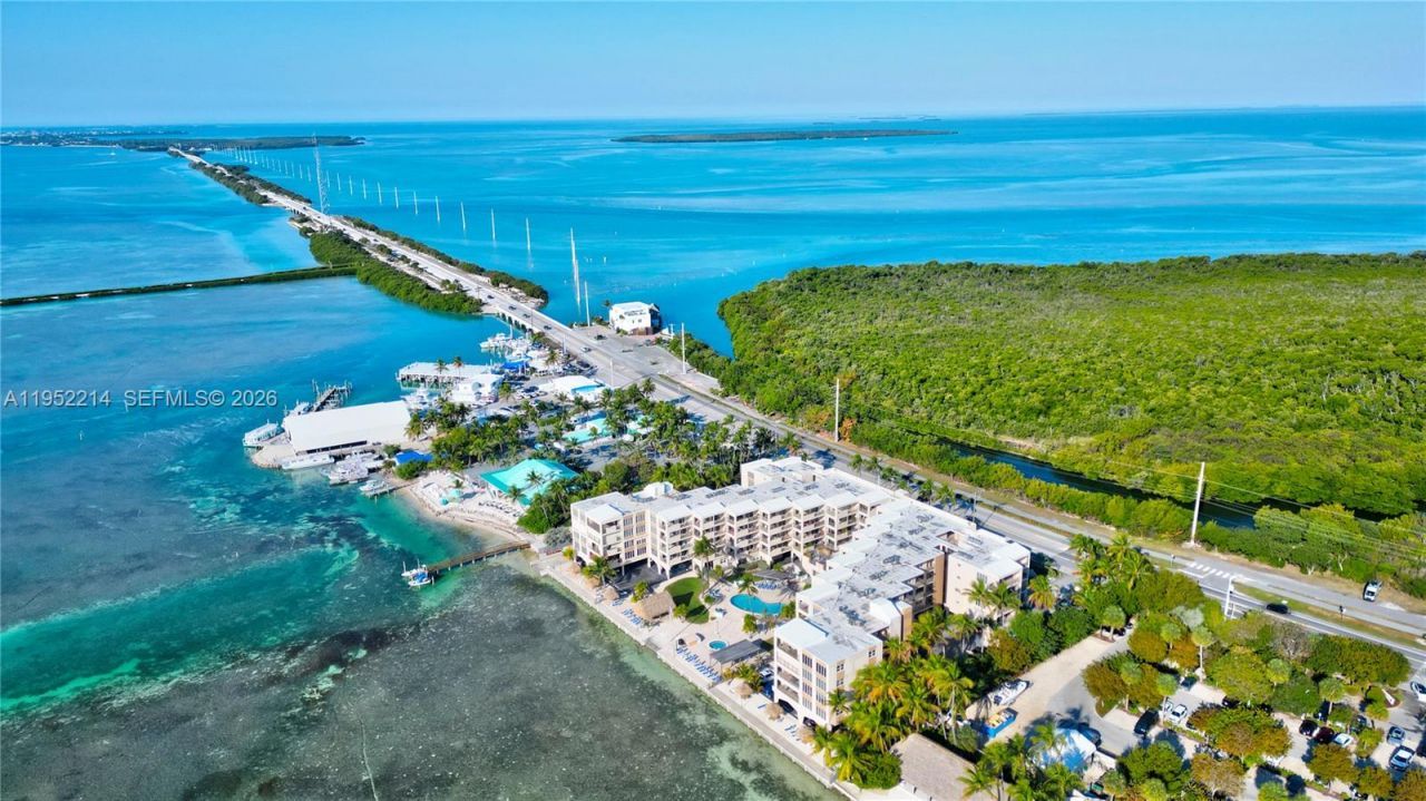 79901 Overseas Higway, Unit 204, Islamorada, FL 33036 Photo