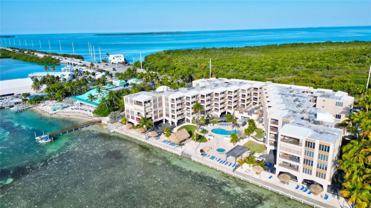 79901 Overseas Higway, Unit 204, Islamorada, FL 33036 Photo