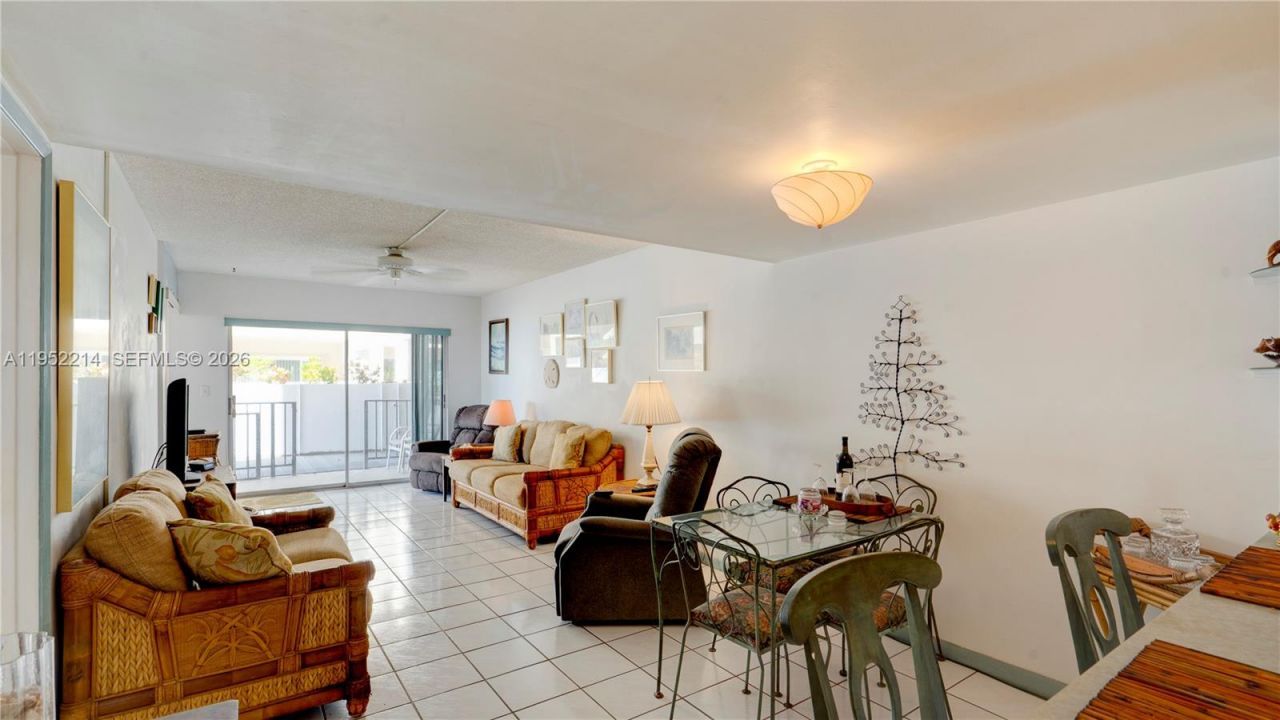 79901 Overseas Higway, Unit 204, Islamorada, FL 33036 Photo