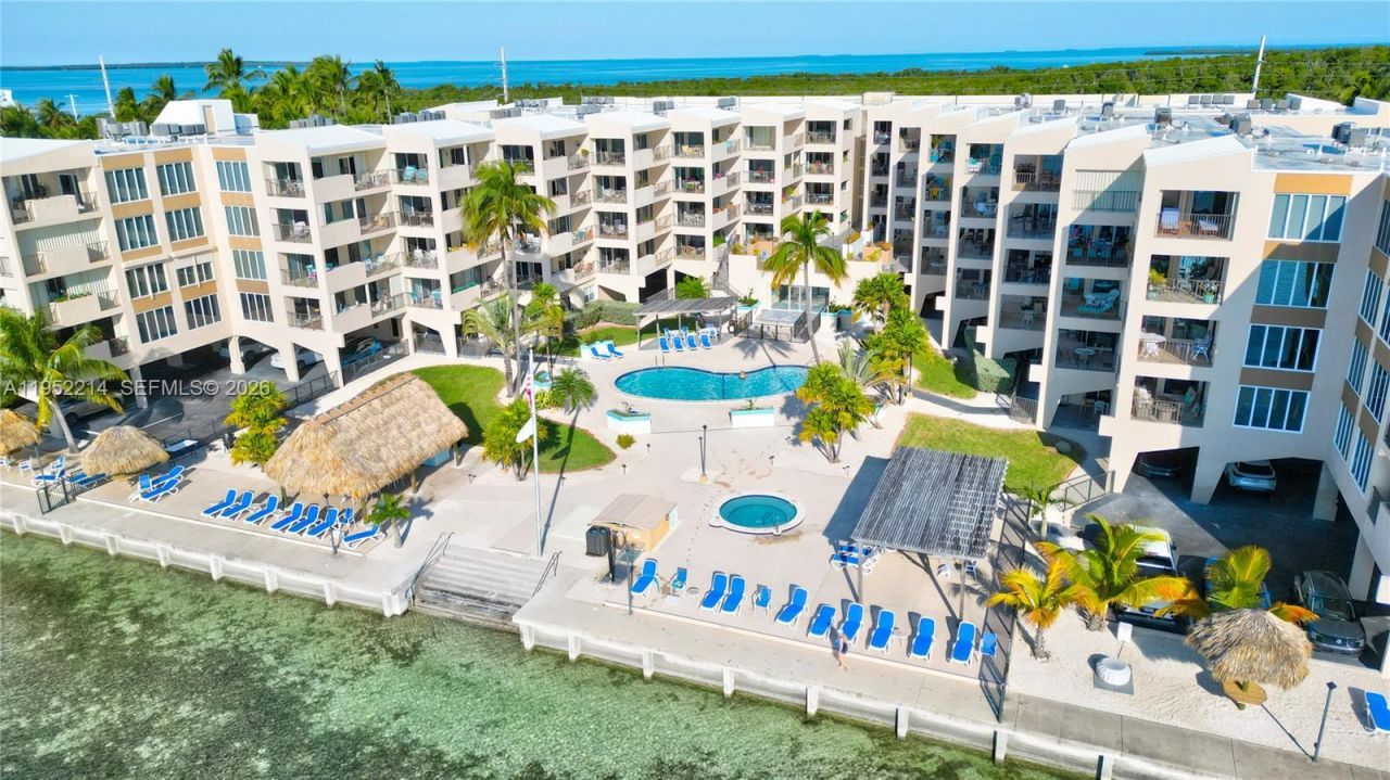 79901 Overseas Higway, Unit 204, Islamorada, FL 33036 Photo