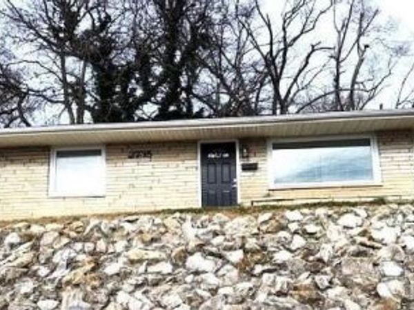 2735 Marion Avenue, Evansville, IN 47712