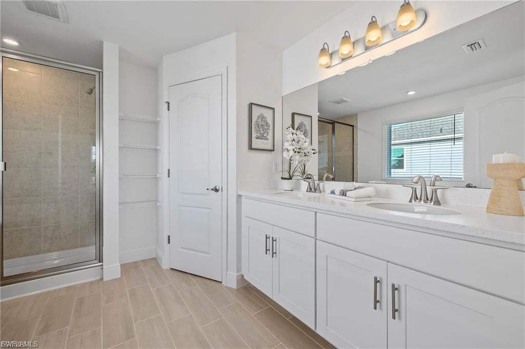 2235 SW 2nd Ln, Cape Coral, FL 33991 Photo