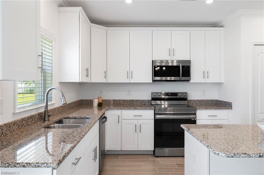 2235 SW 2nd Ln, Cape Coral, FL 33991 Photo