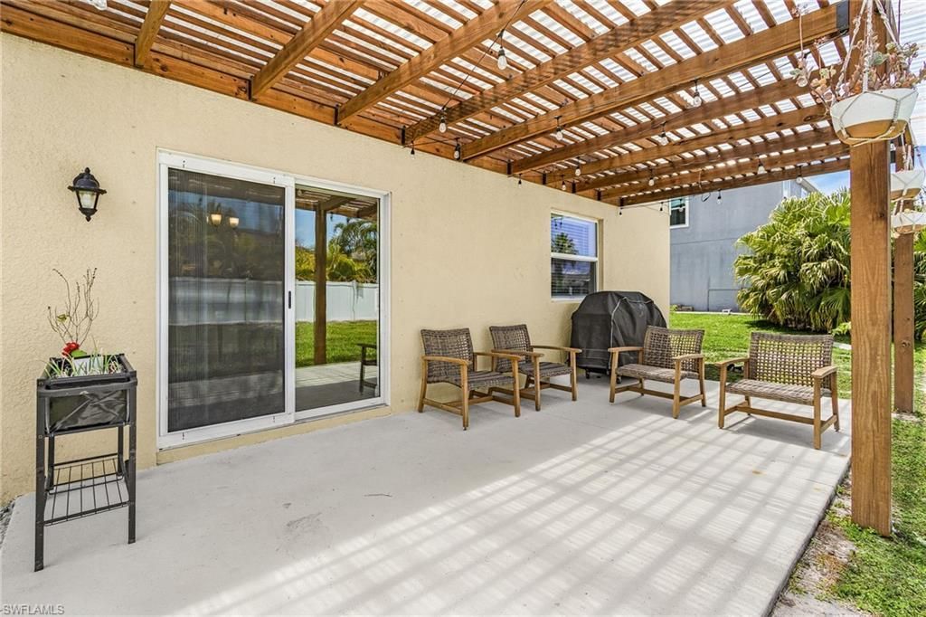 2235 SW 2nd Ln, Cape Coral, FL 33991 Photo